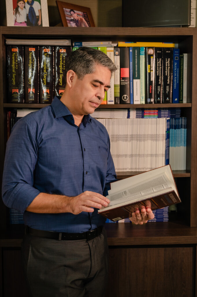 EBZ_9764-681x1024 CURRÍCULO E EXPERIÊNCIA